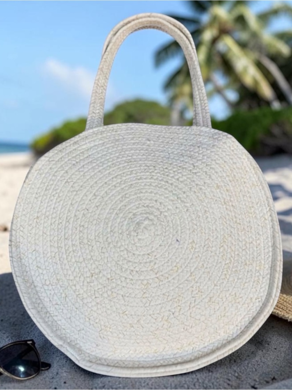 Shiraleah Eve Round Hand Knit Ivory & Gold Large Tote Beach Bag Book Bag